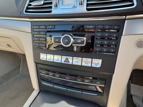 Mercedes-Benz E Class E220 CDI AMG SPORT 26