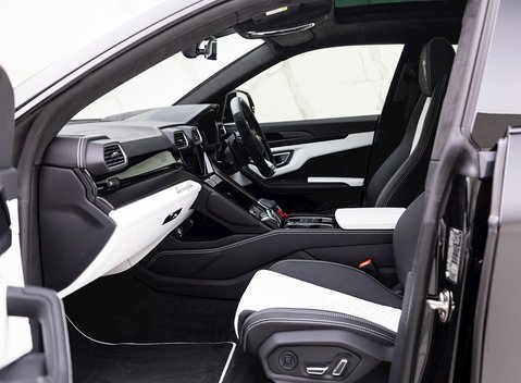 Lamborghini Urus 15