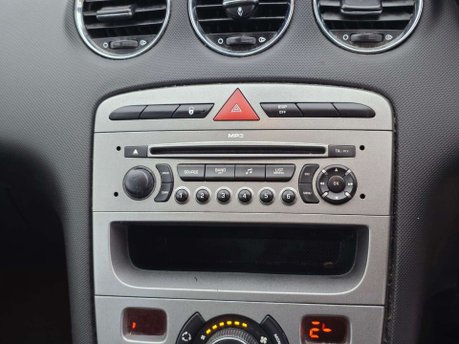 Peugeot 308 1.6 THP SE Hatchback 5dr Petrol Automatic (188 g/km, 140 bhp) 26