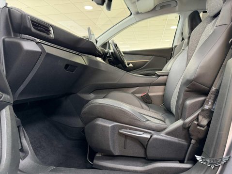 Peugeot 5008 1.2 PureTech Allure EAT Euro 6 (s/s) 5dr 78