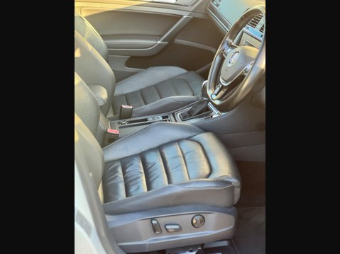 Volkswagen Golf 1.4 TSI BlueMotion Tech SE DSG Euro 5 (s/s) 5dr 8