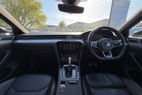 Volkswagen Arteon 2.0 Arteon R-Line TSi Semi-Auto 5dr 17