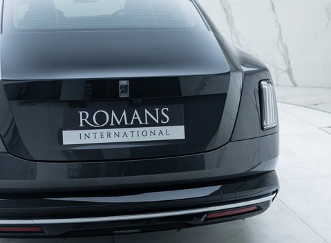 Rolls-Royce Spectre 32