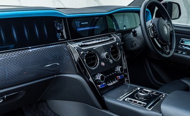 Rolls-Royce Cullinan Series II Black Badge 29
