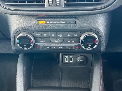 Ford Kuga ST-LINE X EDITION 26