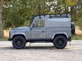 Land Rover Defender 2.2 Defender 90 XS Hard Top TD 4WD 5dr 40