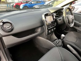 Renault Clio 0.9 Clio Iconic TCe 5dr 17