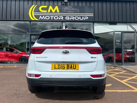 Kia Sportage 1.7 Sportage 2 CRDi ISG 5dr 8