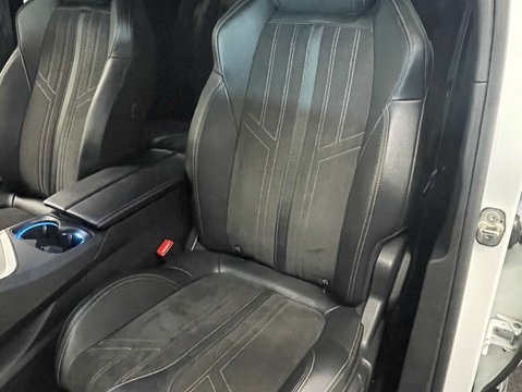 Peugeot 3008 1.5 3008 GT Blue HDi S/S 5dr 39