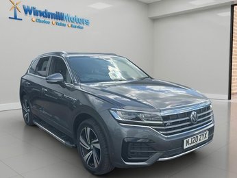 Volkswagen Touareg 3.0 TDI V6 R-Line Tech Tiptronic 4Motion Euro 6 (s/s) 5dr