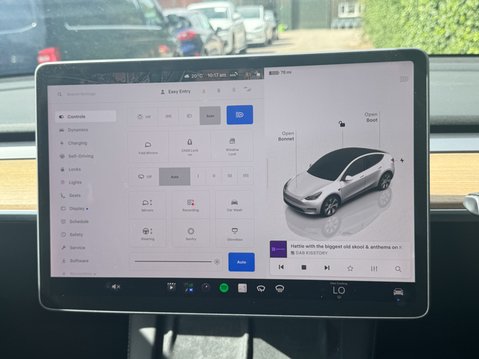 Tesla Model Y (Dual Motor) Long Range SUV 5dr Electric Auto 4WDE (384 bhp) 18