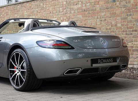 Mercedes-Benz SLS AMG GT Roadster 22