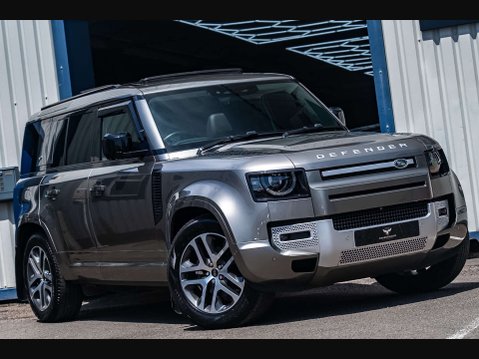 Land Rover Defender 3.0 Defender XS Edition D MHEV Auto 4WD 5dr 28
