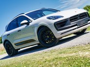 Porsche Macan GTS PDK 19