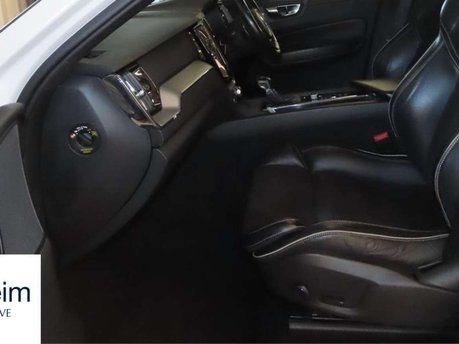 Volvo XC60 2.0 D4 R-Design SUV 5dr Diesel Auto AWD Euro 6 (s/s) (190 ps) 2