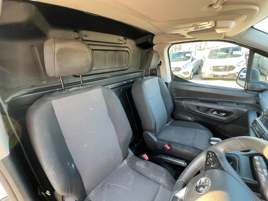 2020 Vauxhall ComboSWB L1H1 Low Roof Sportive 2000 Sensors EURO 6 NO — thumbnail 30 of 51