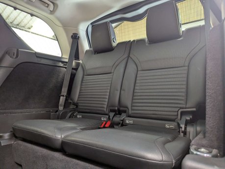 Land Rover Discovery 3.0 Discovery Luxury HSE TD6 Auto 4WD 5dr 52