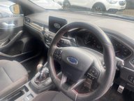 Ford Focus 1.0T EcoBoost ST-Line Euro 6 (s/s) 5dr 27