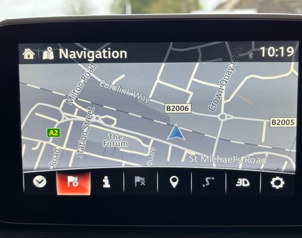Mazda MX-5 SPORT NAV 24