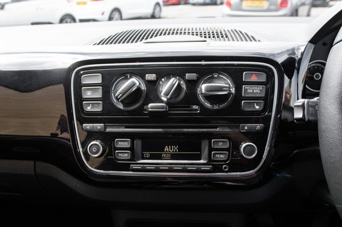 Volkswagen Up HIGH UP 22