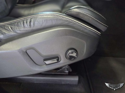 Volvo XC60 2.0 D5 PowerPulse R-Design Auto AWD Euro 6 (s/s) 5dr 68