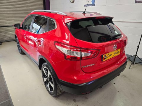 Nissan Qashqai 1.2 DIG-T N-Connecta 2WD Euro 6 (s/s) 5dr 7
