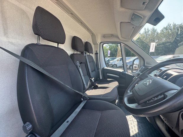Citroen Relay MWB L2H2 Medium Roof Enterprise 35 Air Con Nav EURO 6 SELECT 14
