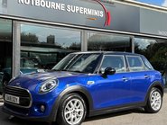 Mini Hatch Cooper 1,5 Petrol Manual Pepper Nav 5 door - APPLE CARPLAY - REAR PARK 1