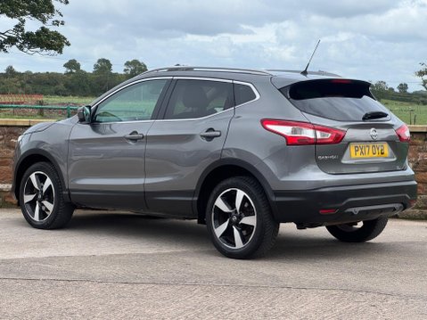 Nissan Qashqai 1.2 DIG-T N-Connecta 2WD Euro 6 (s/s) 5dr 3