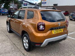 Dacia Duster 1.6 Duster Comfort SCe 4x2 5dr 8