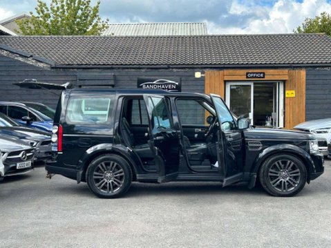 Land Rover Discovery 3.0 SD V6 Graphite SUV 5dr Diesel Auto 4WD Euro 6 (s/s) (256 bhp) 9