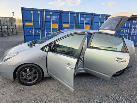 Toyota Prius 1.5 T4 Hatchback 5dr Petrol Hybrid CVT (104 g/km, 76 bhp) 11