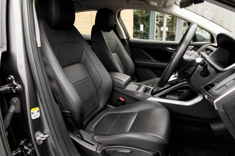 Jaguar I-Pace S 36