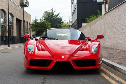 Ferrari Enzo 6