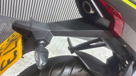 Lexmoto LXS 2023 ONLY 1K NEW MOT 125CC SPORTS BIKE LEARNER 19