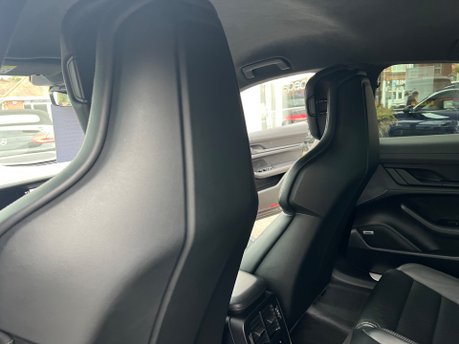 Porsche Taycan 500kW Turbo 93kWh 4dr 30