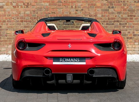 Ferrari 488 Spider 7