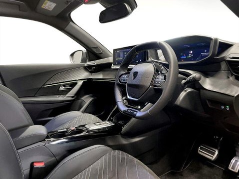 Peugeot e-2008 54kWh GT SUV 5dr Electric Auto (7kW Charger) (156 ps) Sat Nav 12