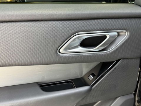 Land Rover Range Rover Velar 2.0 Range Rover Velar R-Dynamic S D240 Auto 4WD 5dr 69