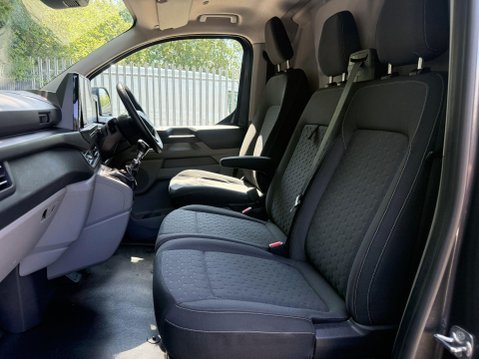 Ford Transit Custom 300 LIMITED L2H1 P/V ECOBLUE 16