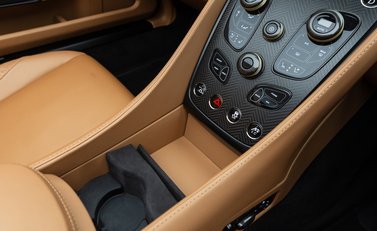 Aston Martin Vanquish ZAGATO SPEEDSTER 24