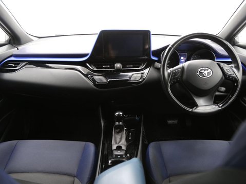 Toyota C-HR 1.8 VVT-h Dynamic CVT Euro 6 (s/s) 5dr 9