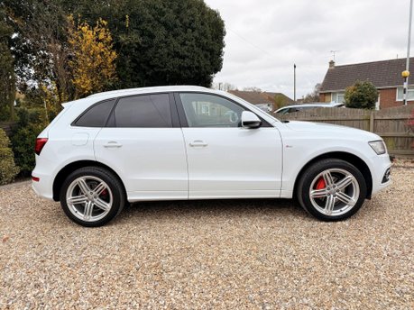 Audi Q5 2.0 TDI S line Plus S Tronic quattro Euro 5 (s/s) 5dr 4