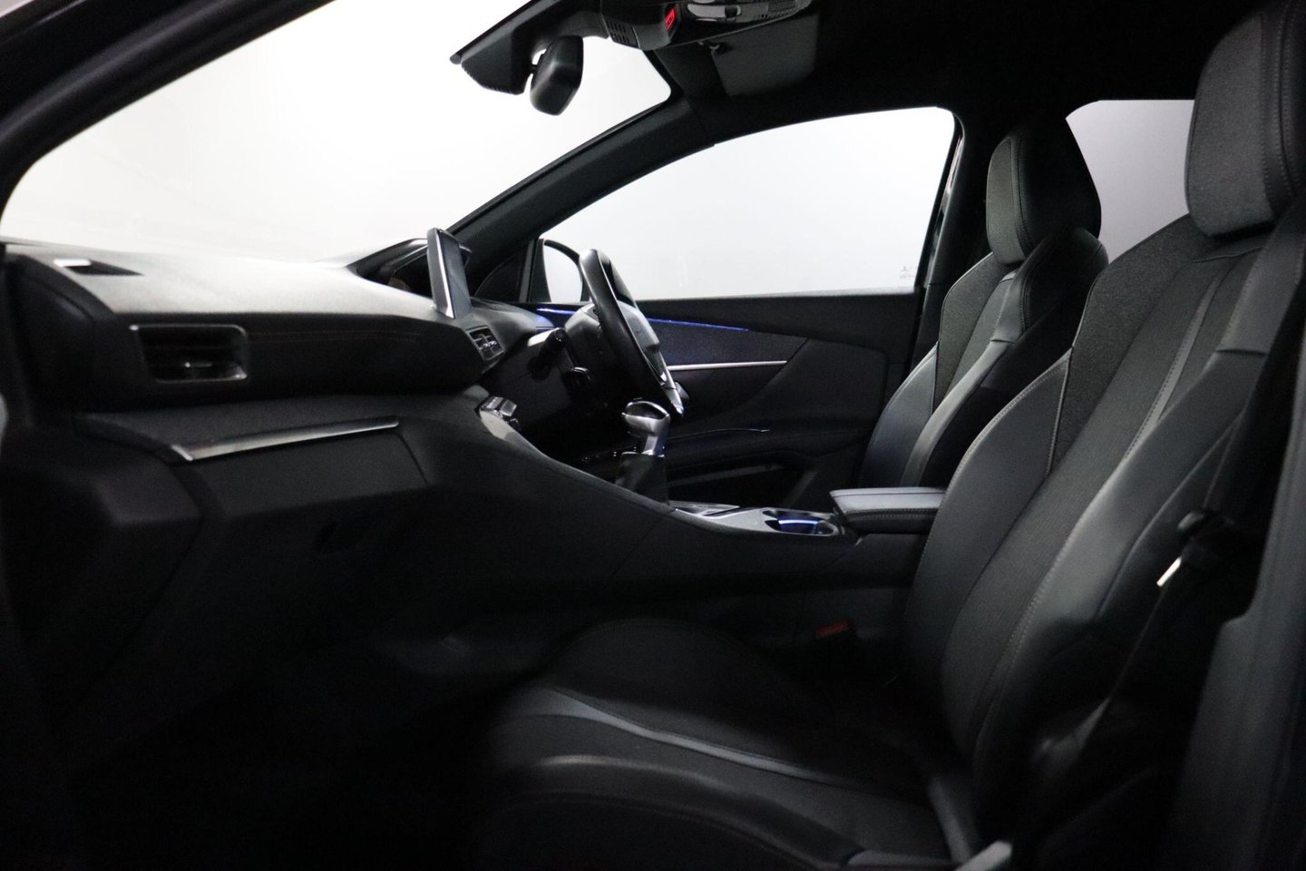 2019 Peugeot 3008 — image 42