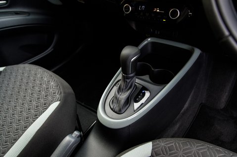 Toyota Aygo X VVT-I EDGE 24