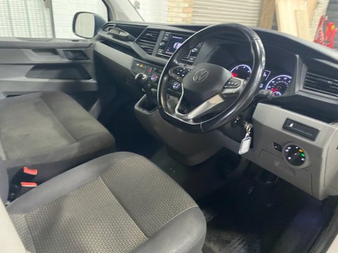 Volkswagen Transporter T28 TDI P/V HIGHLINE 11