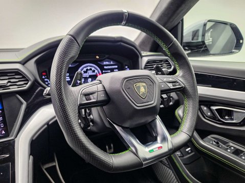 Lamborghini Urus 4.0 V8 BiTurbo SUV 5dr Petrol Auto 4WD Euro 6 (650 ps) 24