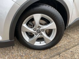 Toyota C-HR 1.8 C-HR Icon HEV CVT 5dr 3