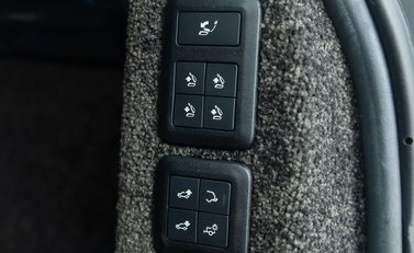 Land Rover Range Rover P525 V8 AUTOBIOGRAPHY LWB 41