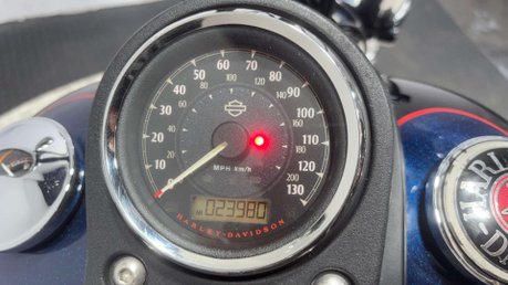 Harley-Davidson Dyna 1690 FXDBA STREET BOB LIMITED 2013 23K CUSTOM BUILD 30